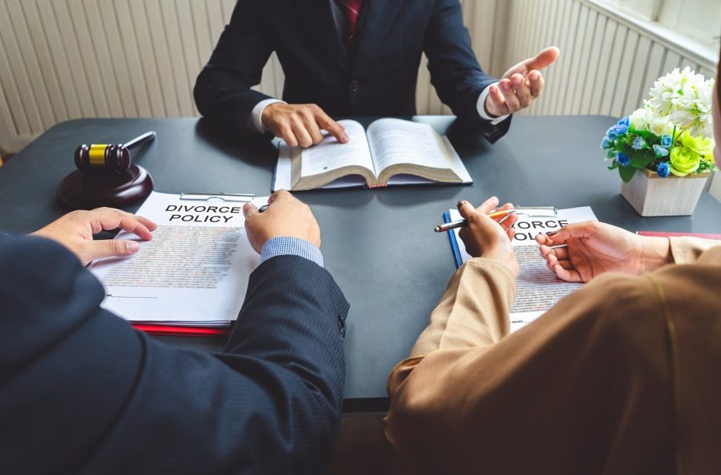 How Do I Choose A Divorce Attorney?
